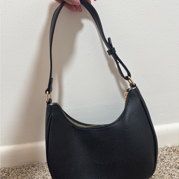 Classic Black Shoulder Bag with Gold Hardware - Picture 2 of 4